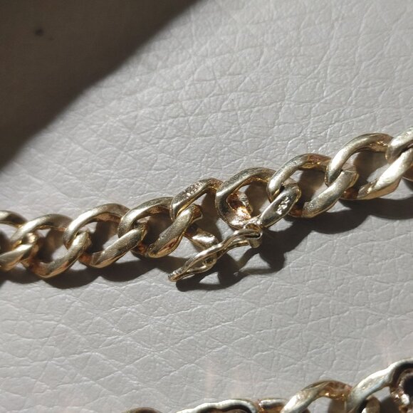 Gold Tone Chain Bracelet Heart-Shaped Multi-Colored Gemstones Toggle Clasp - Picture 6 of 9